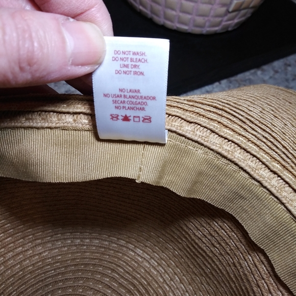 Retro 70's Tan Floppy Sun/Beach Hat With Chain Detail - Picture 8 of 9